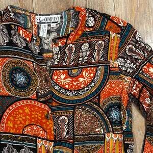 Vintage SK & Company Petite Multicolor Abstract Mosaic Print Button Up Blouse